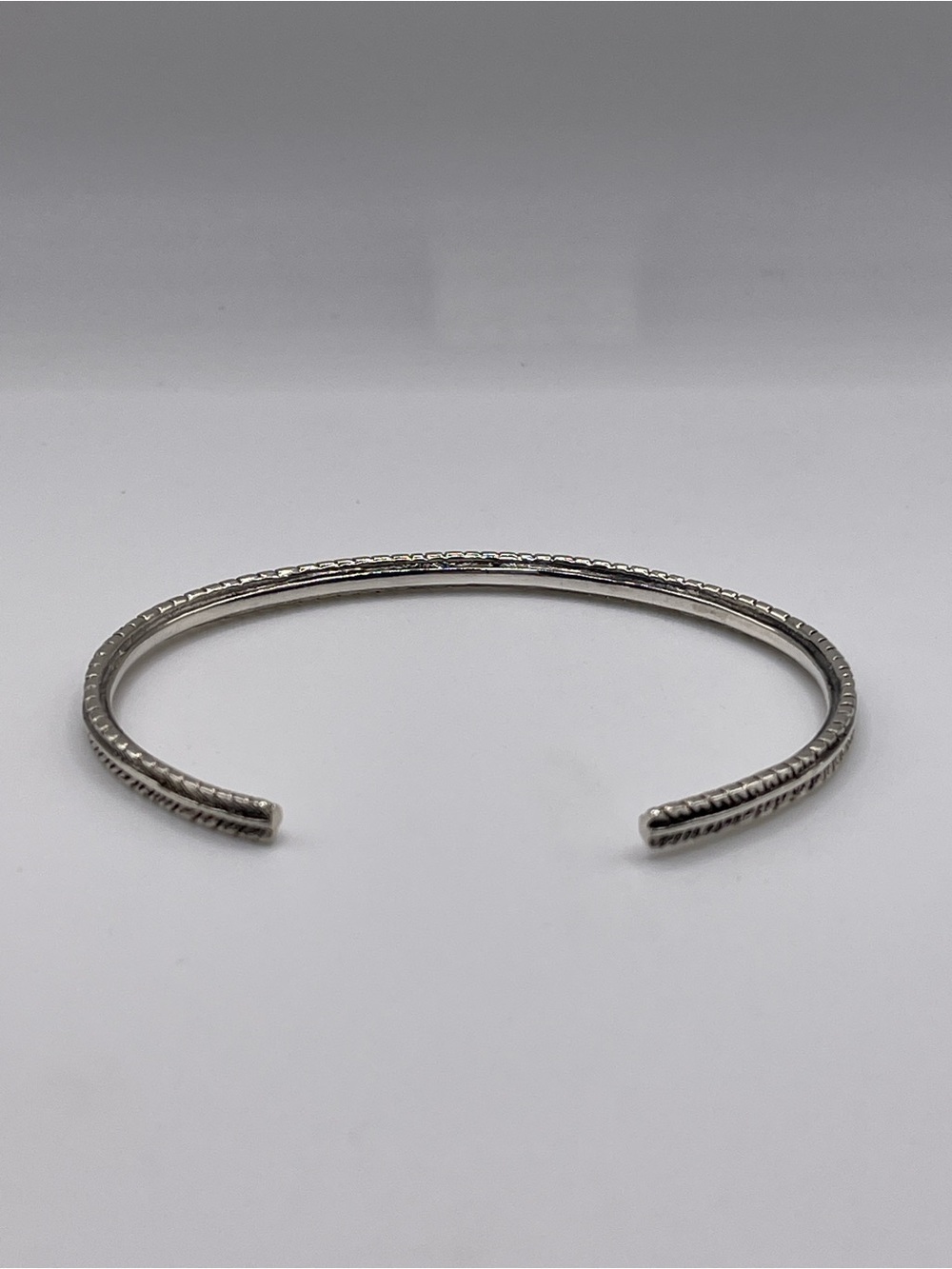 Sterling Silver 925 Feather Rope Small Cuff Bangle Bracelet - Picture 6 of 7